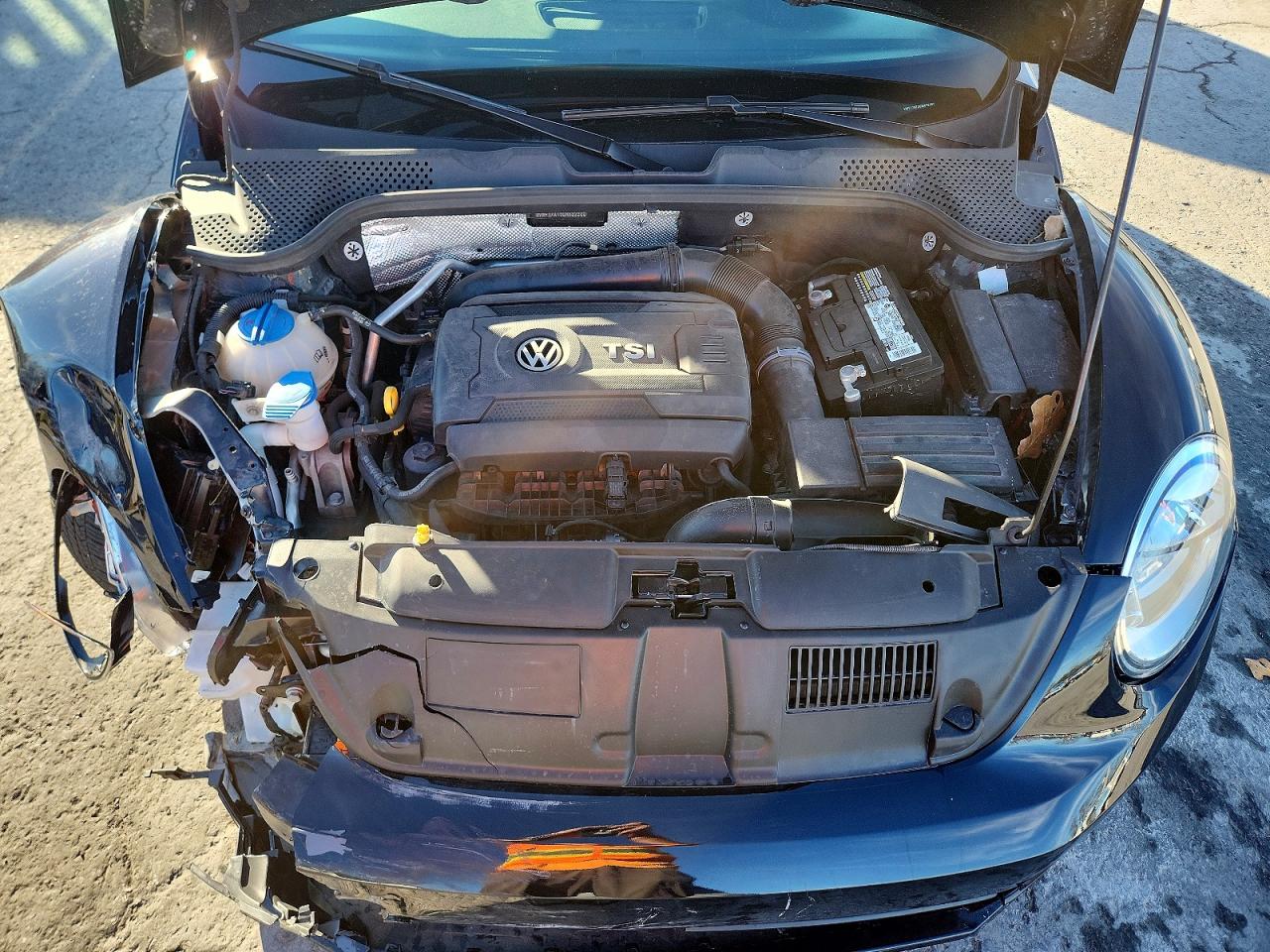 2016 VOLKSWAGEN BEETLE 1.8T photo 12