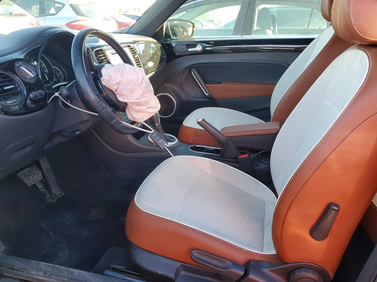 2016 VOLKSWAGEN BEETLE 1.8T photo 7