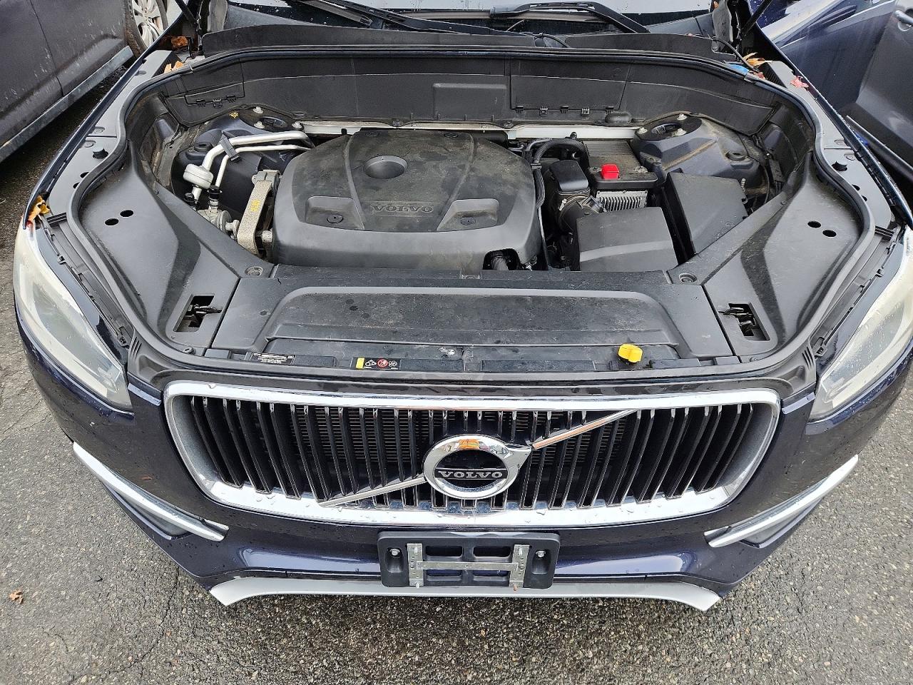 2016 VOLVO XC90 T6 photo 12