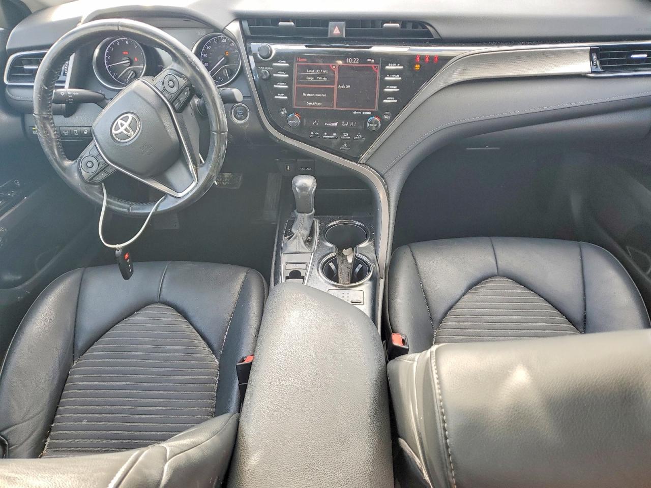 2020 TOYOTA CAMRY SE photo 15