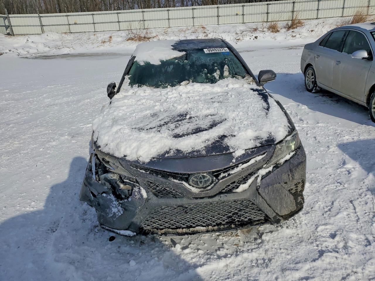 2020 TOYOTA CAMRY SE photo 9