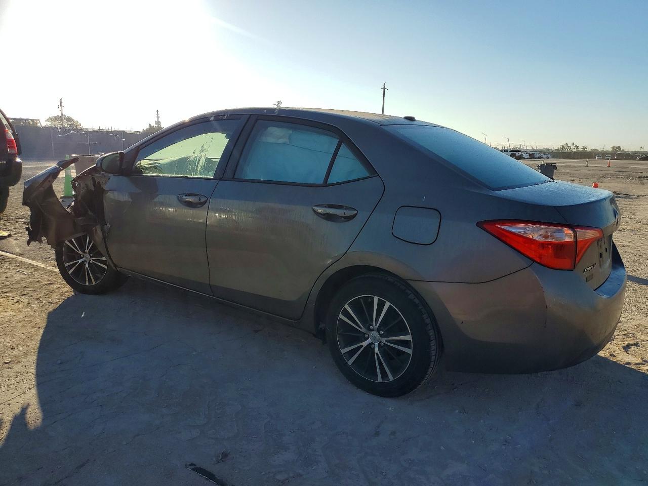 2017 TOYOTA COROLLA L photo 2