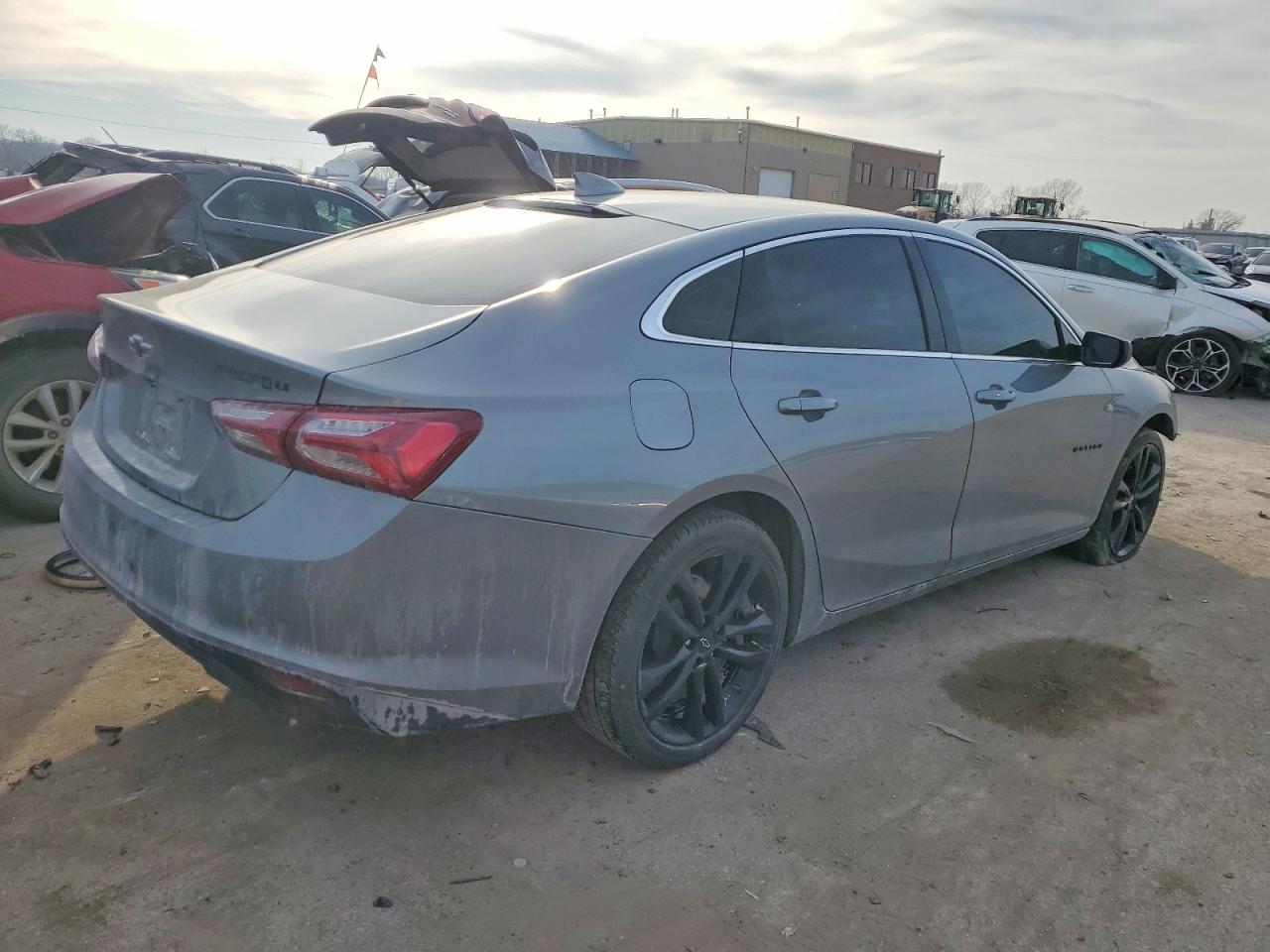 2024 CHEVROLET MALIBU LT photo 3