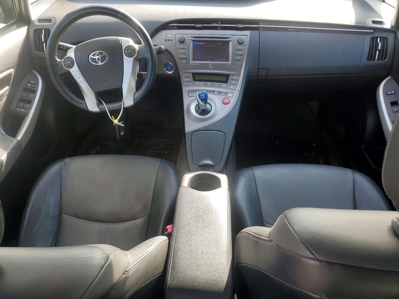 2012 TOYOTA PRIUS photo 8