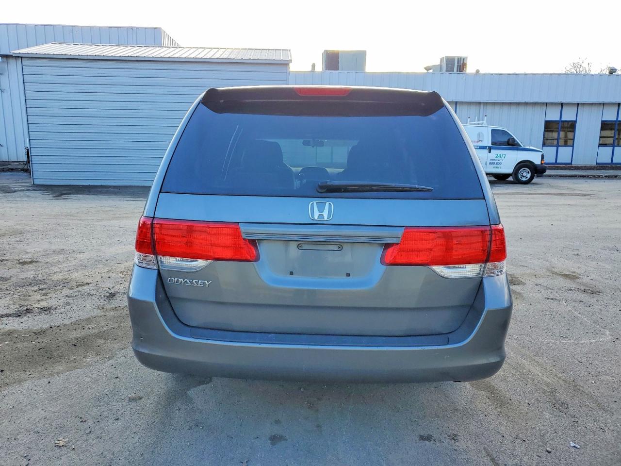 2010 HONDA ODYSSEY LX photo 6