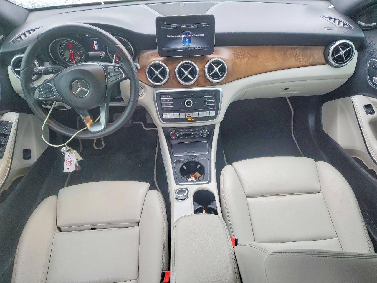 2019 MERCEDES-BENZ GLA 250 4MATIC photo 8