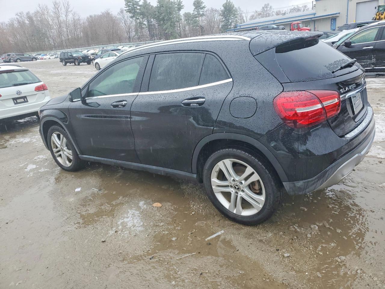 2019 MERCEDES-BENZ GLA 250 4MATIC photo 2