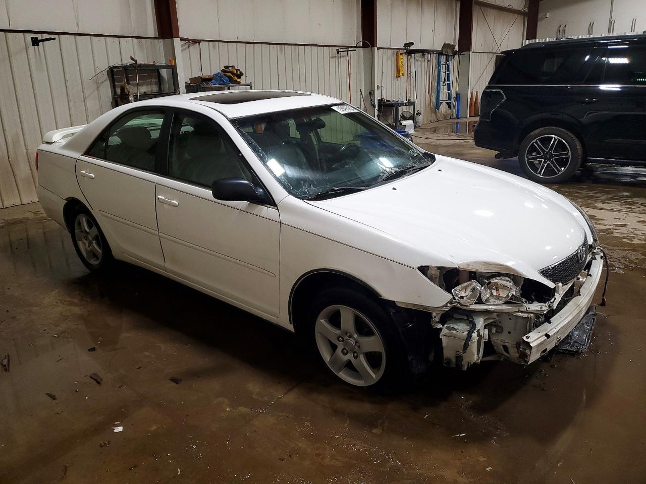 2002 TOYOTA CAMRY LE photo 4