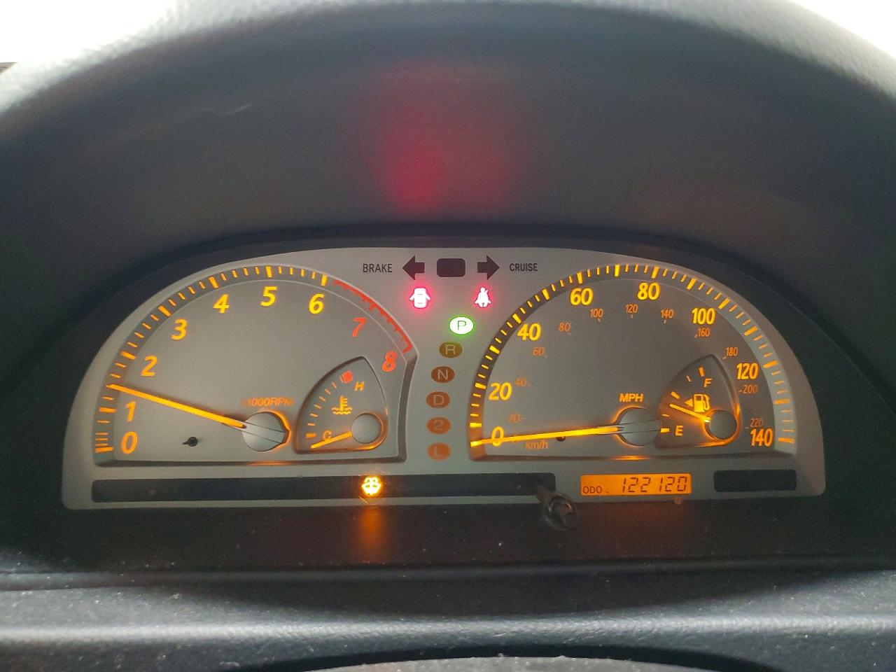 2002 TOYOTA CAMRY LE photo 9