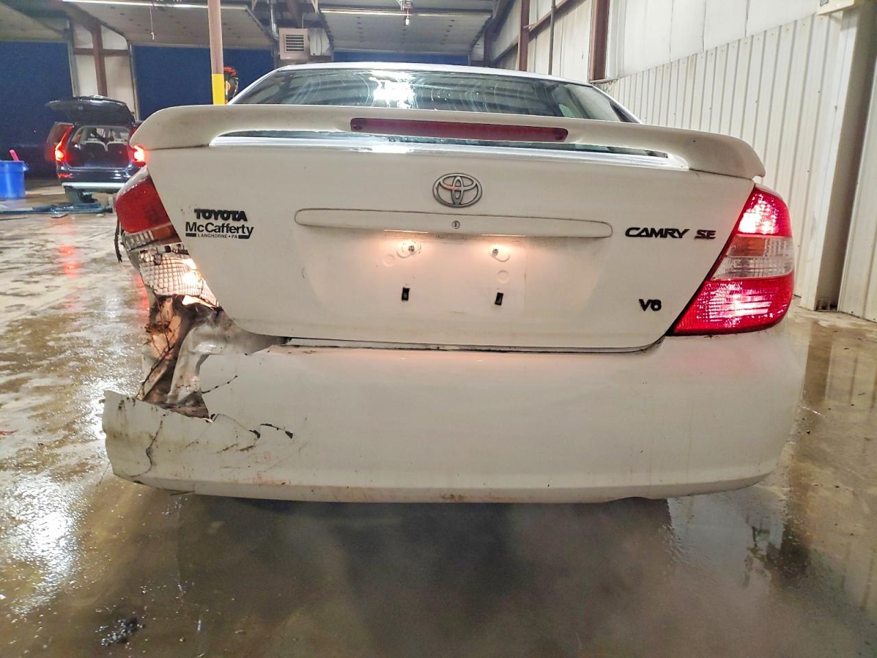 2002 TOYOTA CAMRY LE photo 6