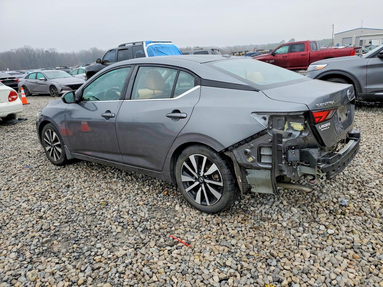 2022 NISSAN SENTRA SV photo 2