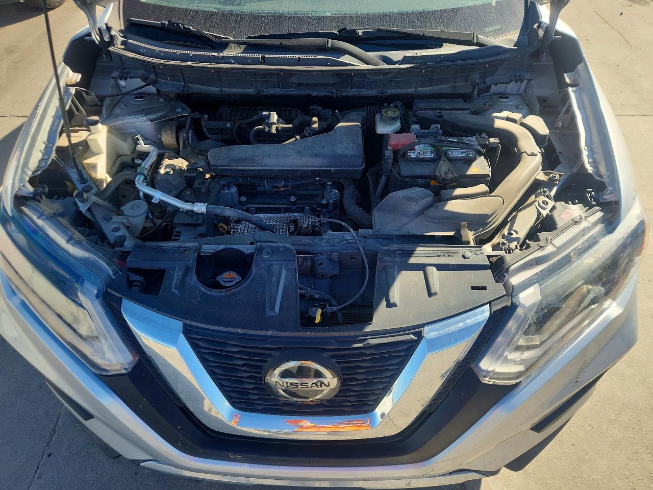 2018 NISSAN ROGUE S photo 11
