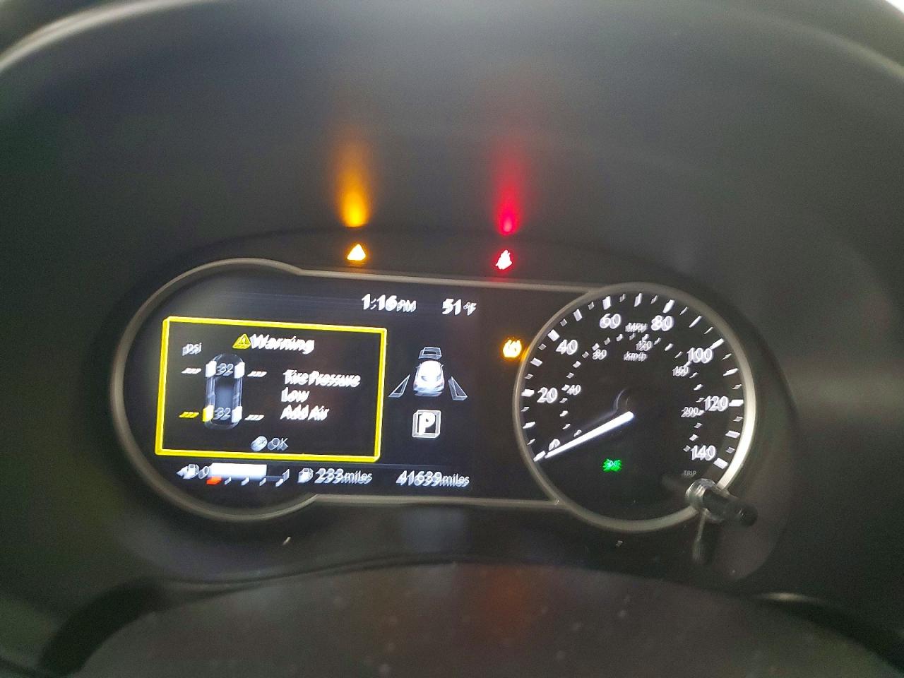 2019 NISSAN KICKS S photo 9