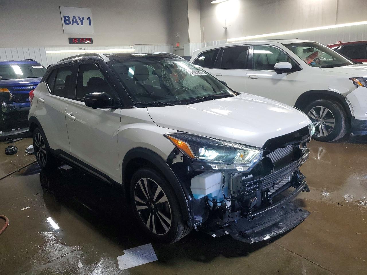 2019 NISSAN KICKS S photo 4