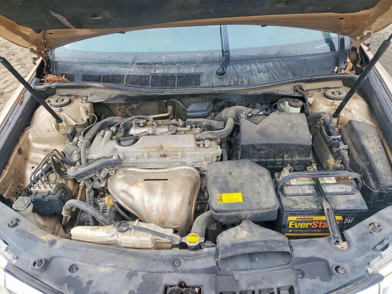 2012 TOYOTA CAMRY BASE photo 11