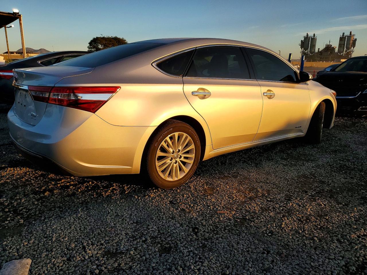 2013 TOYOTA AVALON HYBRID photo 3