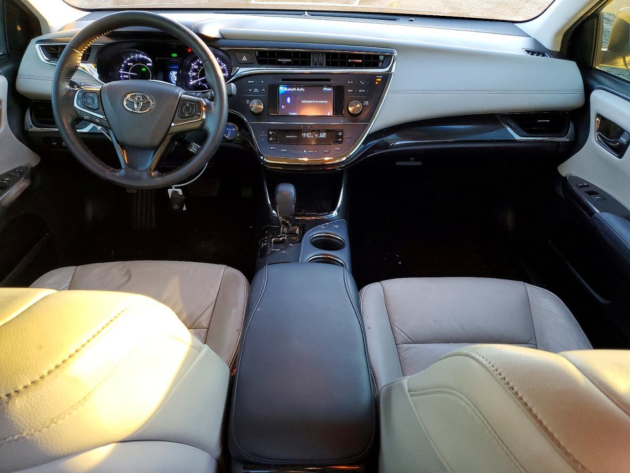 2013 TOYOTA AVALON HYBRID photo 8