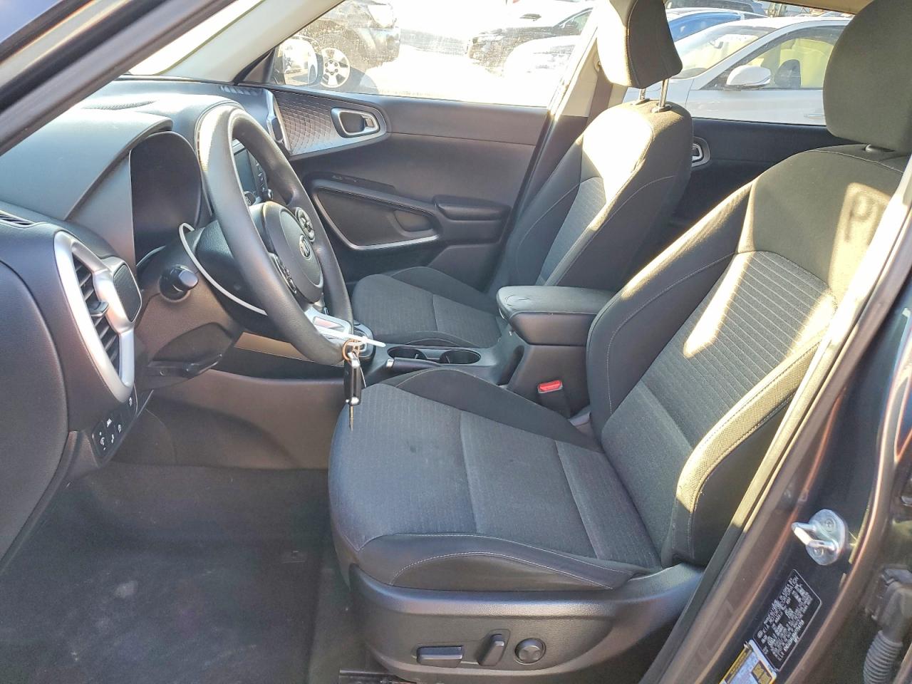 2021 KIA SOUL LX photo 7