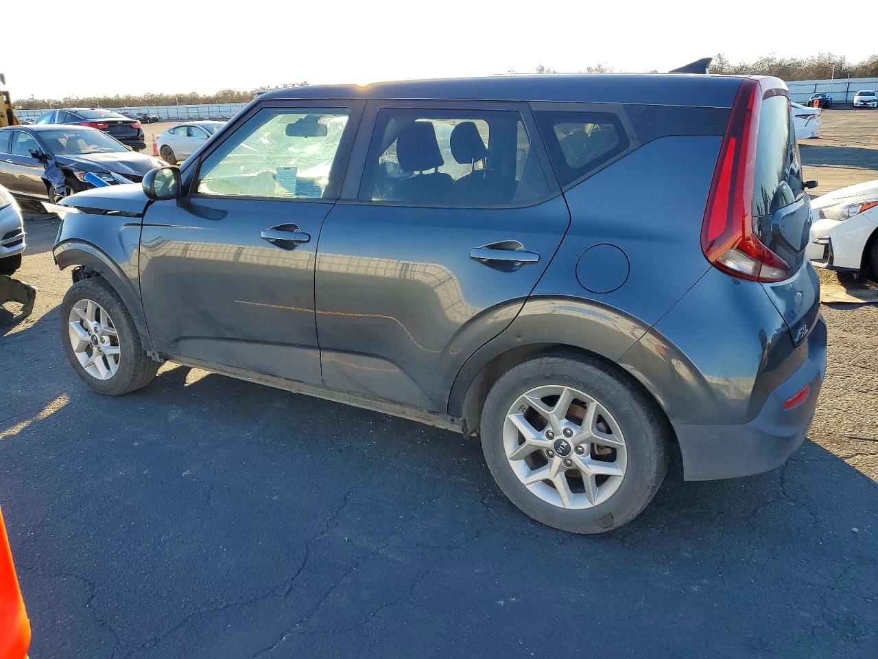2021 KIA SOUL LX photo 2