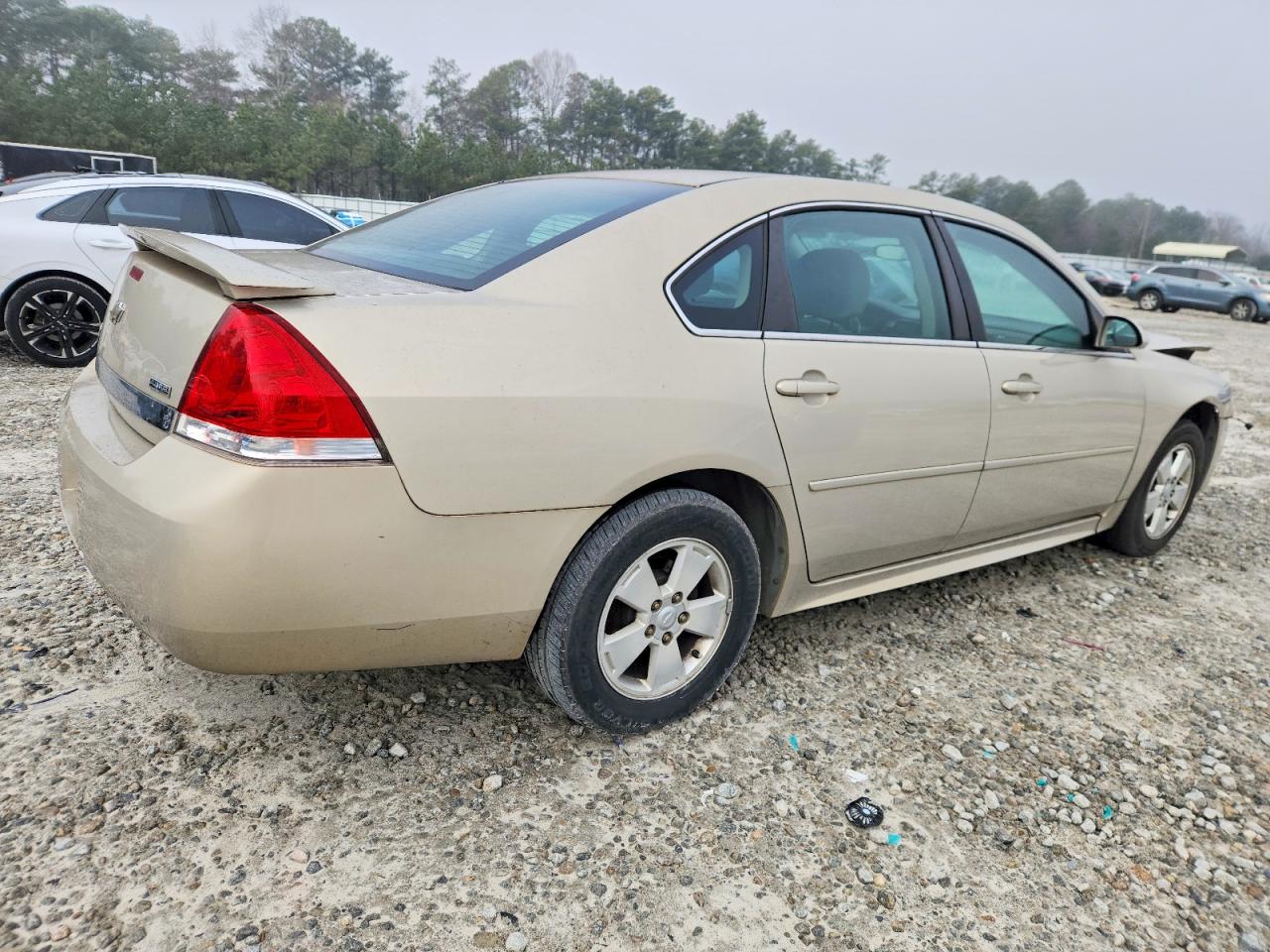 2010 CHEVROLET IMPALA LT photo 3