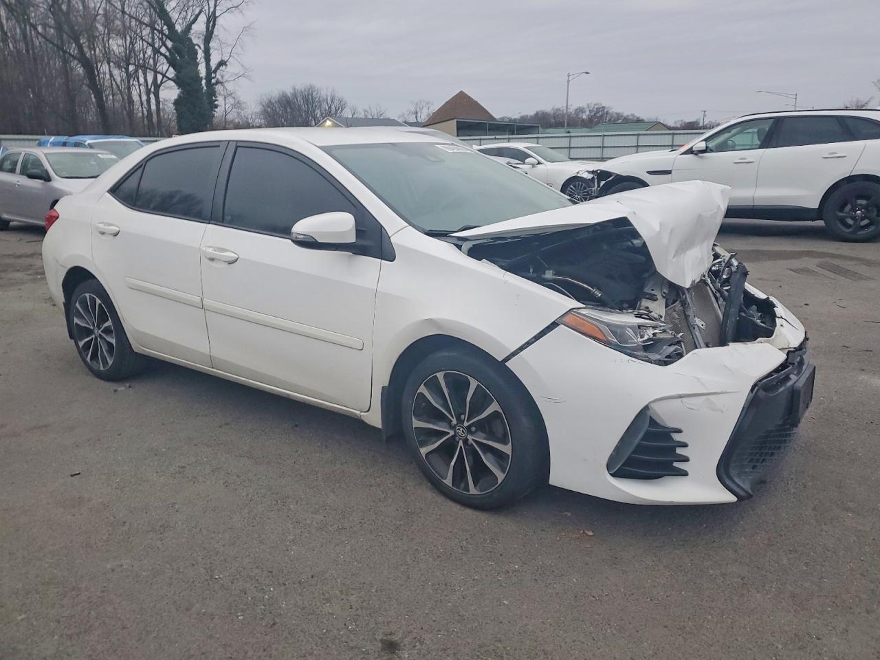 2017 TOYOTA COROLLA L photo 4