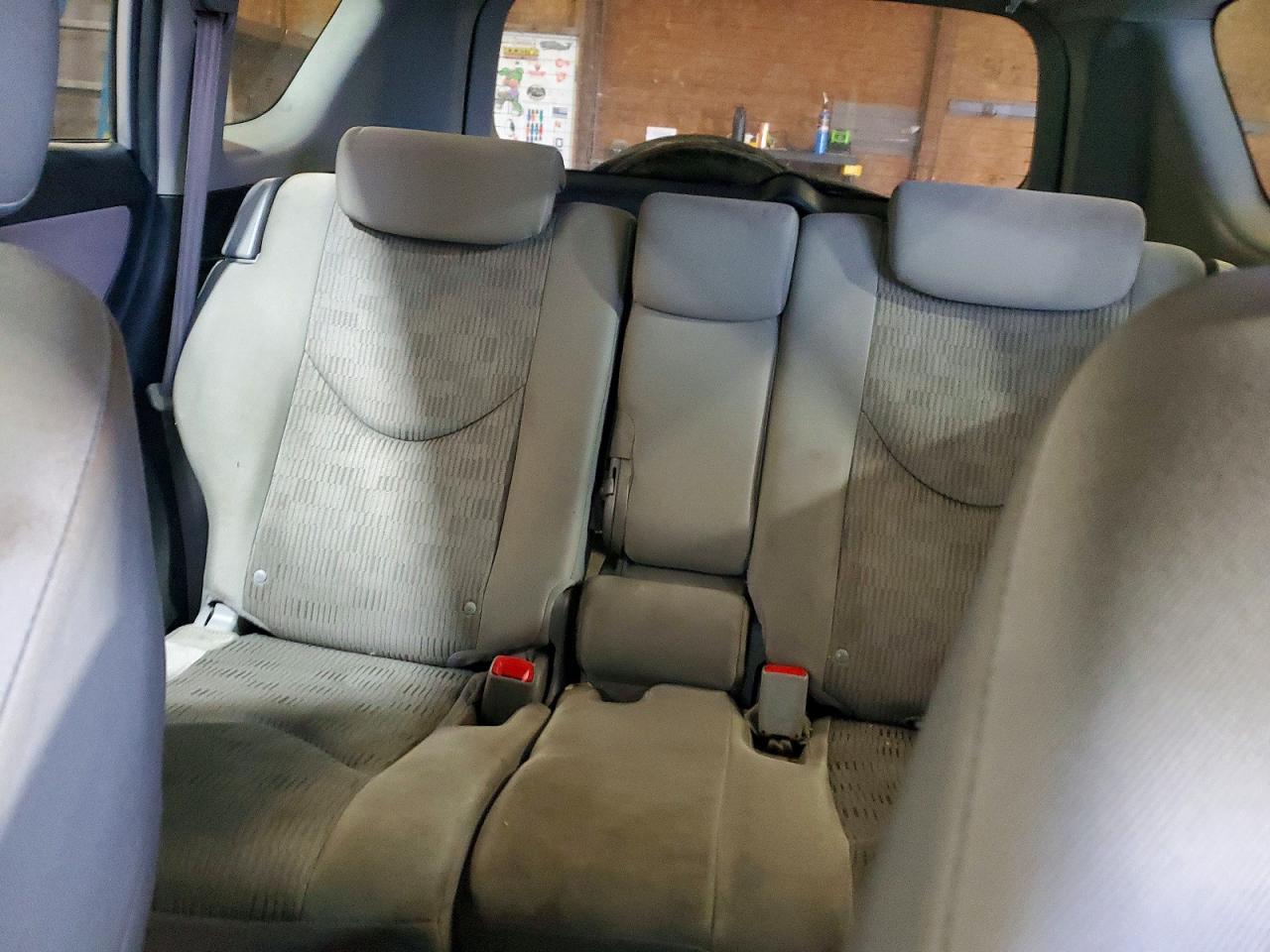 2010 TOYOTA RAV4 photo 10