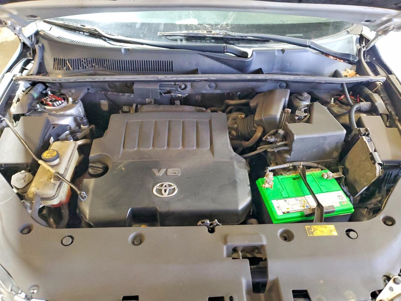 2010 TOYOTA RAV4 photo 12