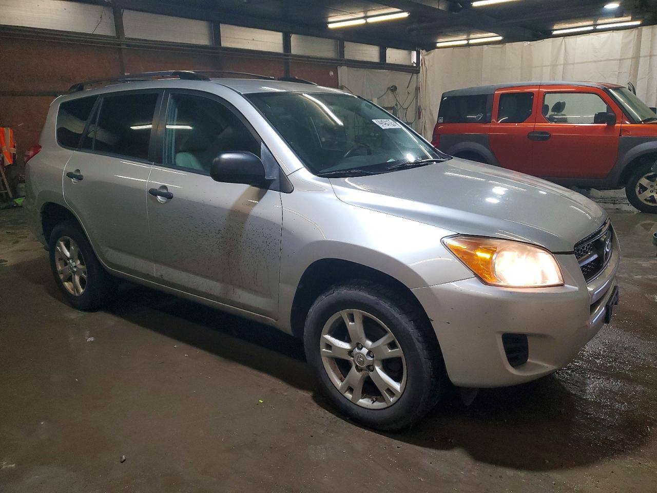2010 TOYOTA RAV4 photo 4