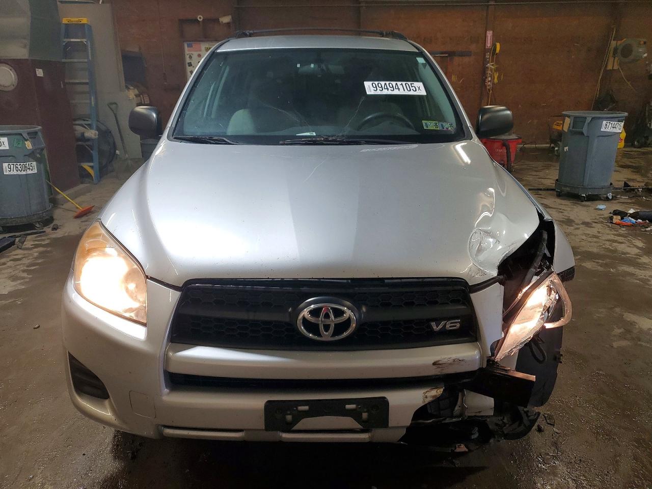 2010 TOYOTA RAV4 photo 5