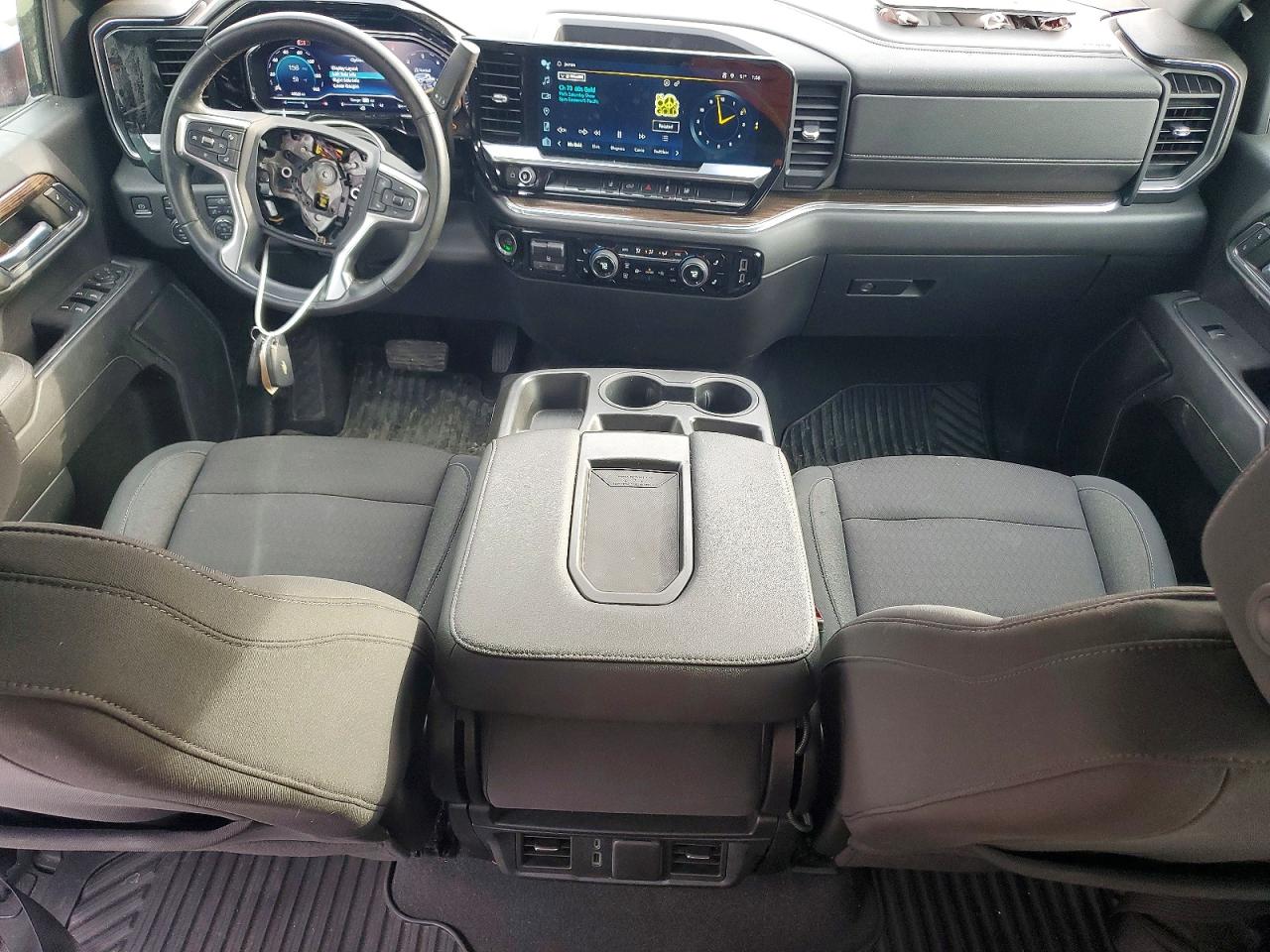 2024 CHEVROLET SILVERADO K2500 HEAVY DUTY LT photo 8