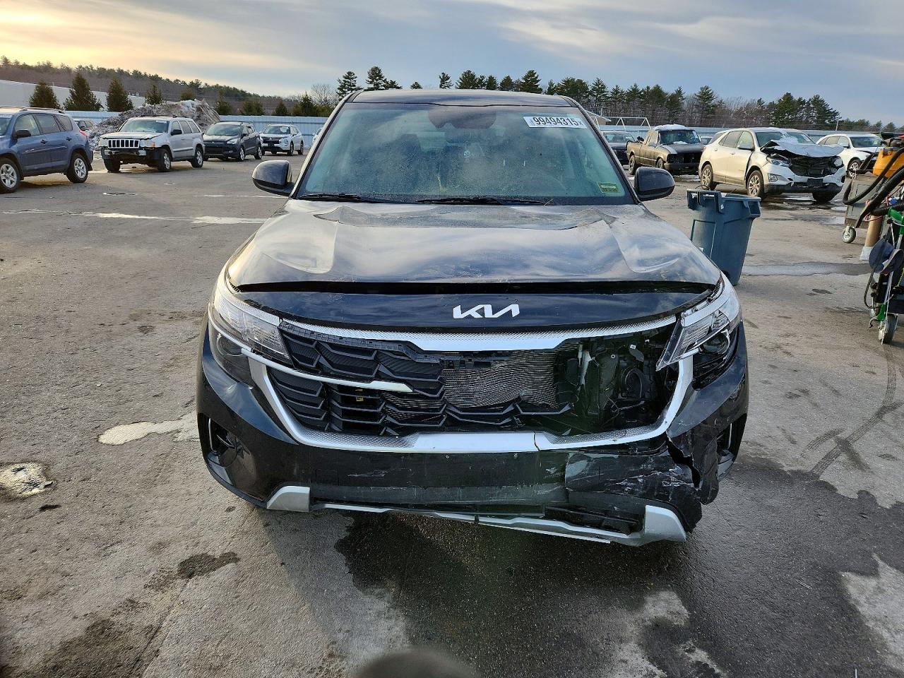 2025 KIA SELTOS LX photo 5