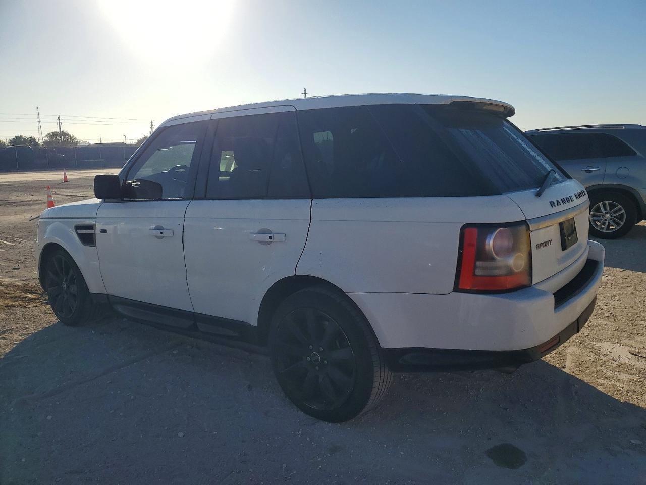 2013 LAND ROVER RANGE ROVER SPORT HSE LUXURY photo 2