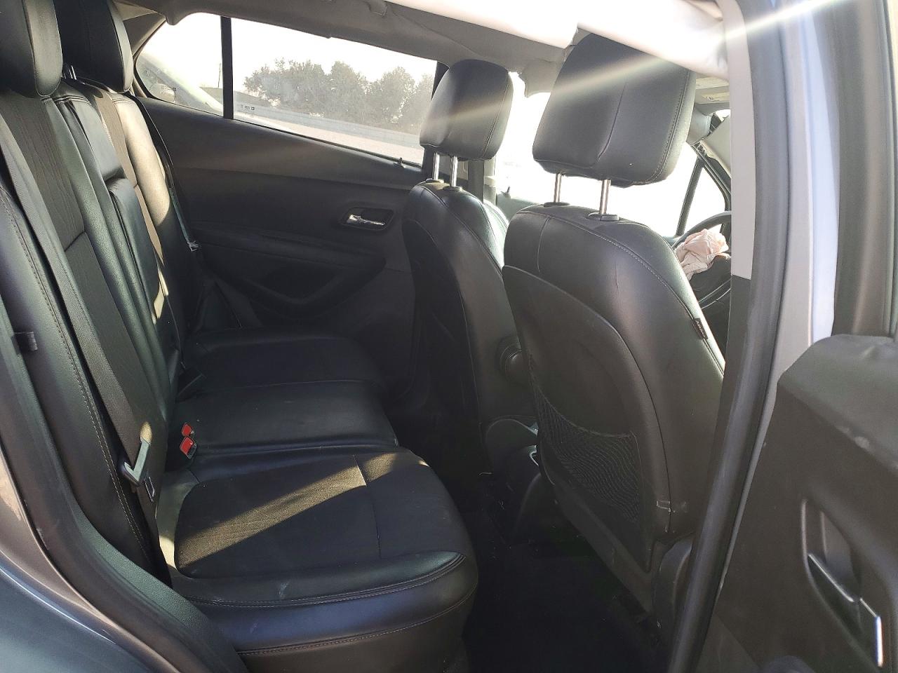 2019 CHEVROLET TRAX 1LT photo 11