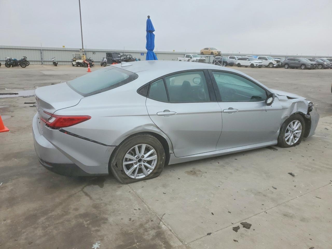 2025 TOYOTA CAMRY XSE photo 3