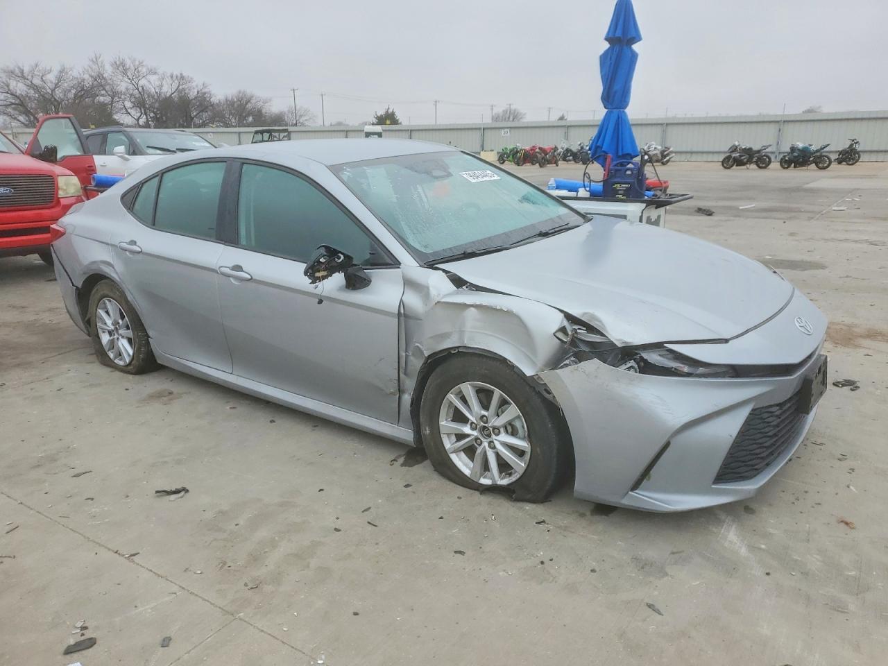2025 TOYOTA CAMRY XSE photo 4