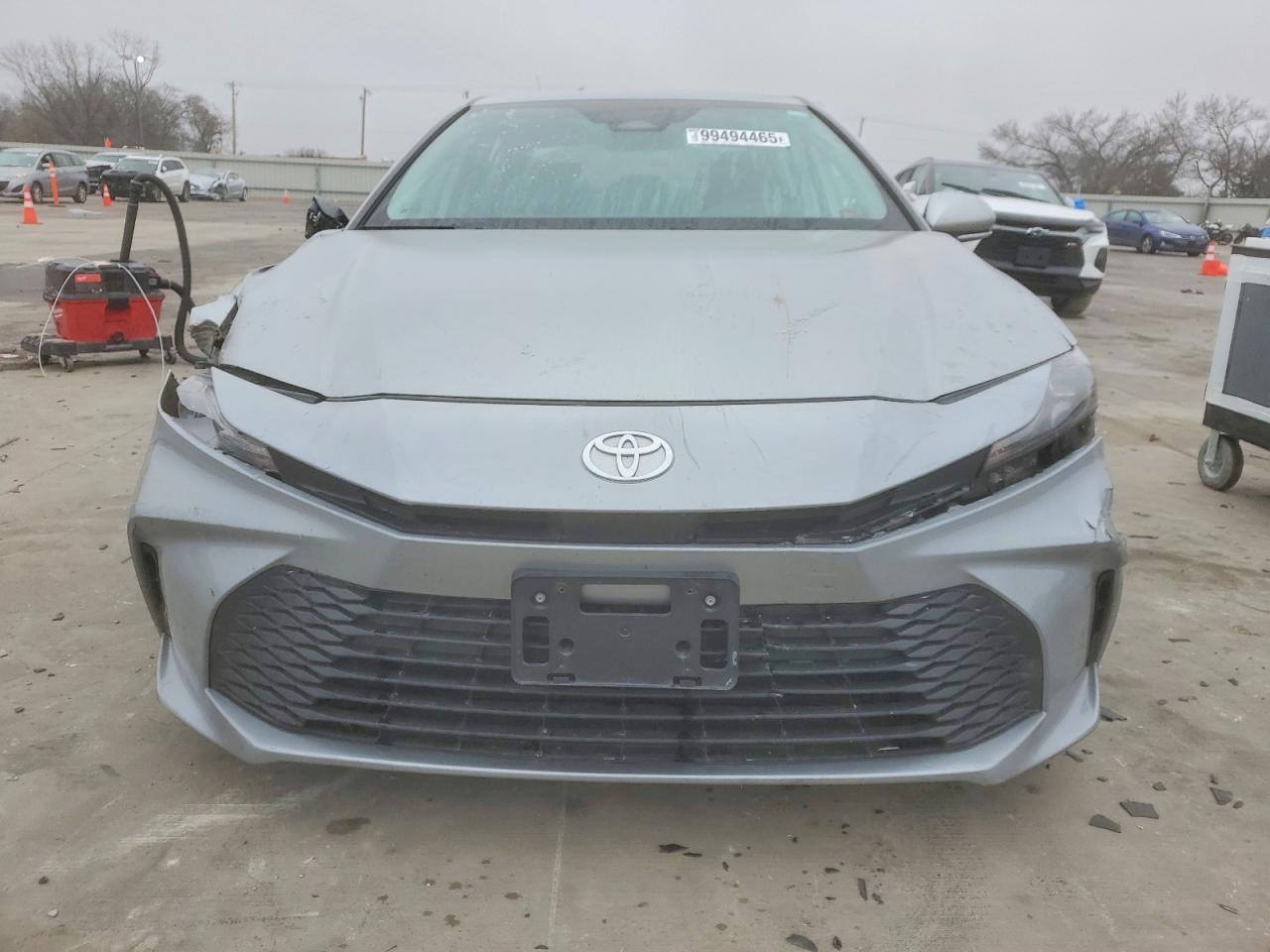 2025 TOYOTA CAMRY XSE photo 5