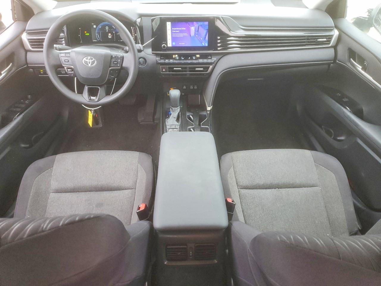 2025 TOYOTA CAMRY XSE photo 8