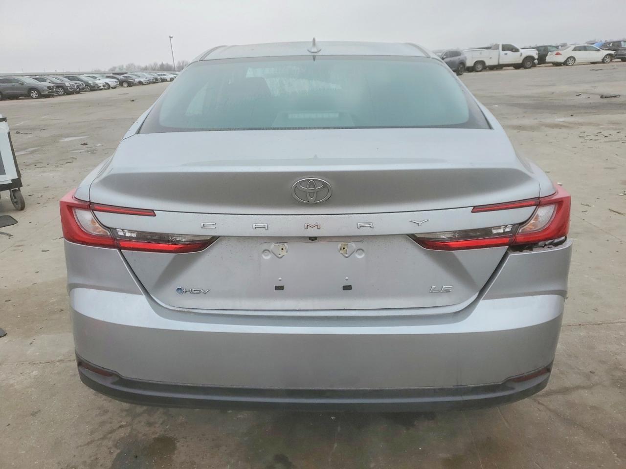 2025 TOYOTA CAMRY XSE photo 6