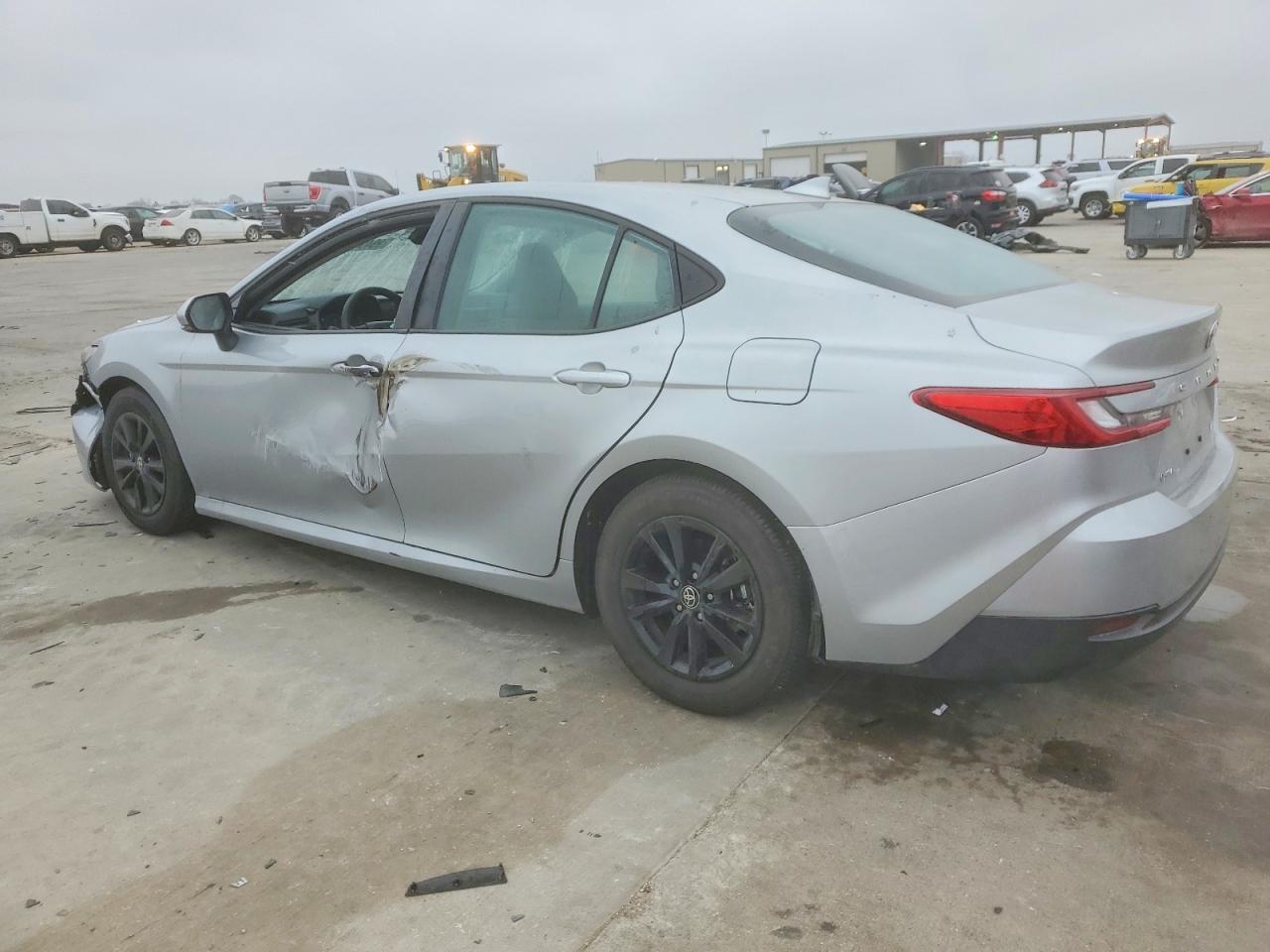 2025 TOYOTA CAMRY XSE photo 2