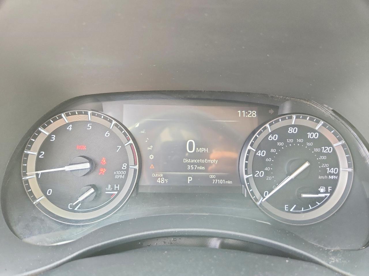 2020 TOYOTA HIGHLANDER XLE photo 9