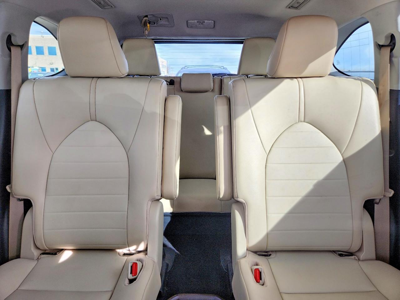 2020 TOYOTA HIGHLANDER XLE photo 10