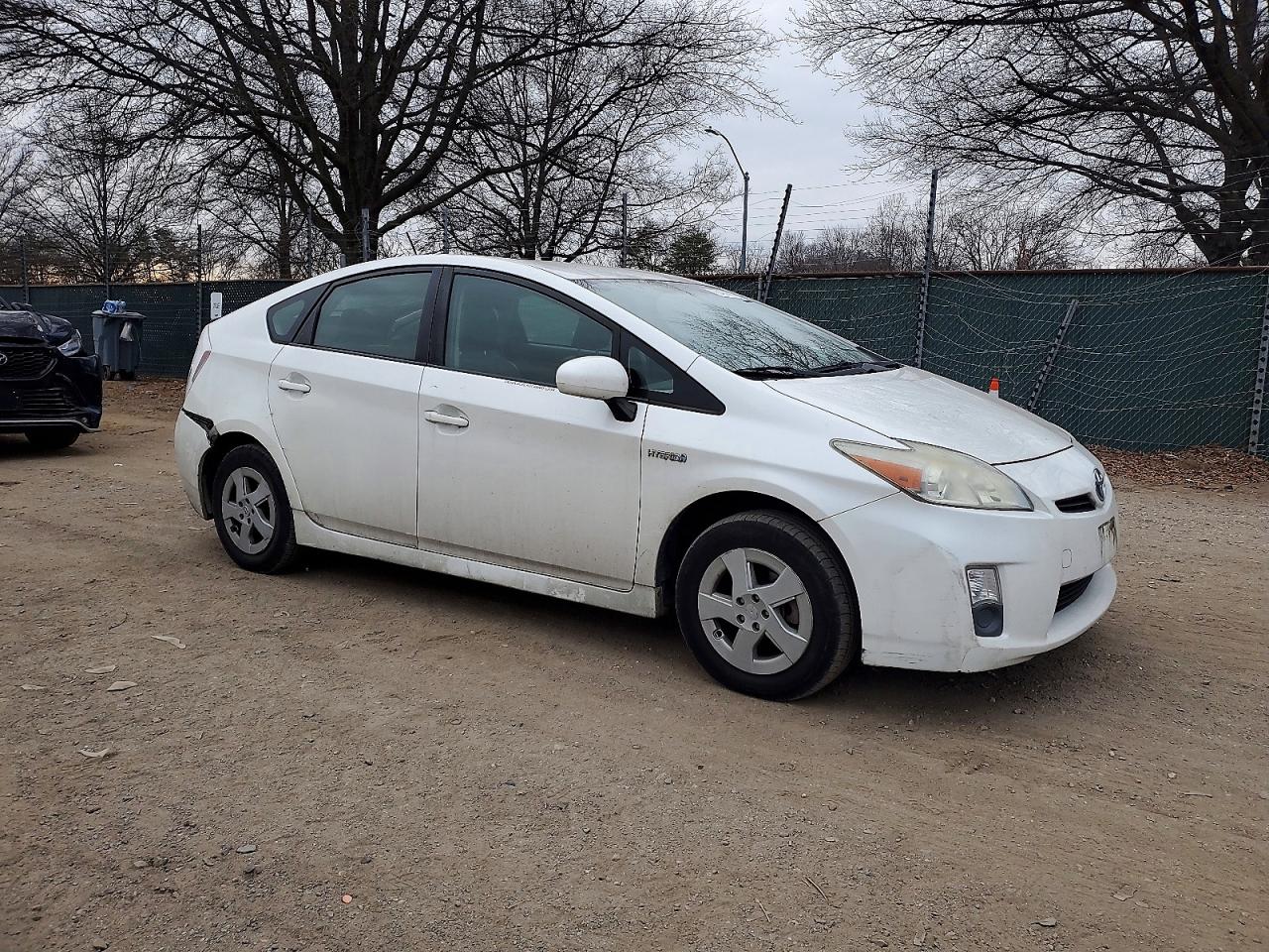 2011 TOYOTA PRIUS photo 7