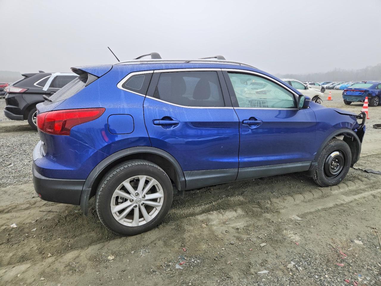2018 NISSAN ROGUE SPORT S photo 3