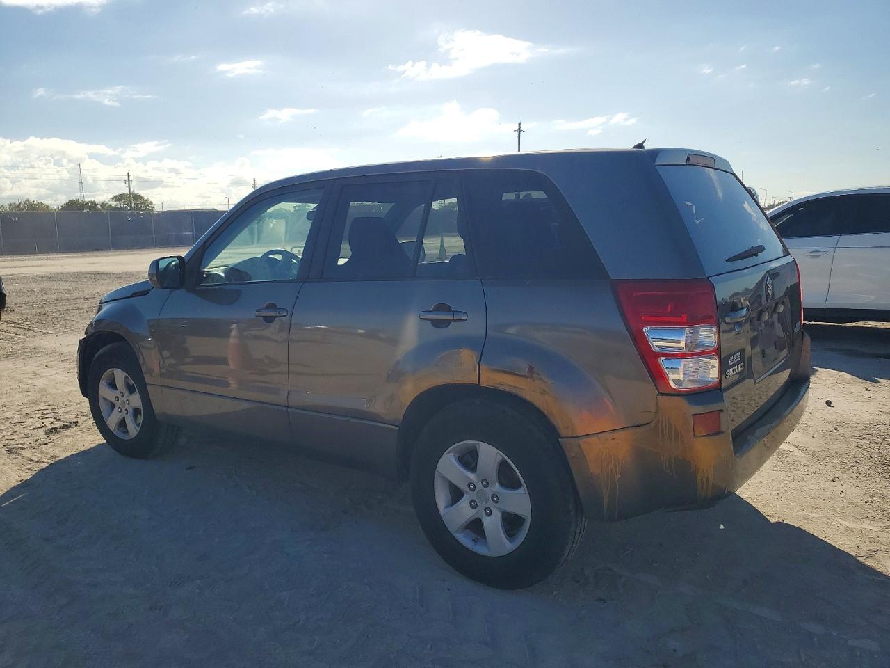 2013 SUZUKI GRAND VITARA PREMIUM photo 2