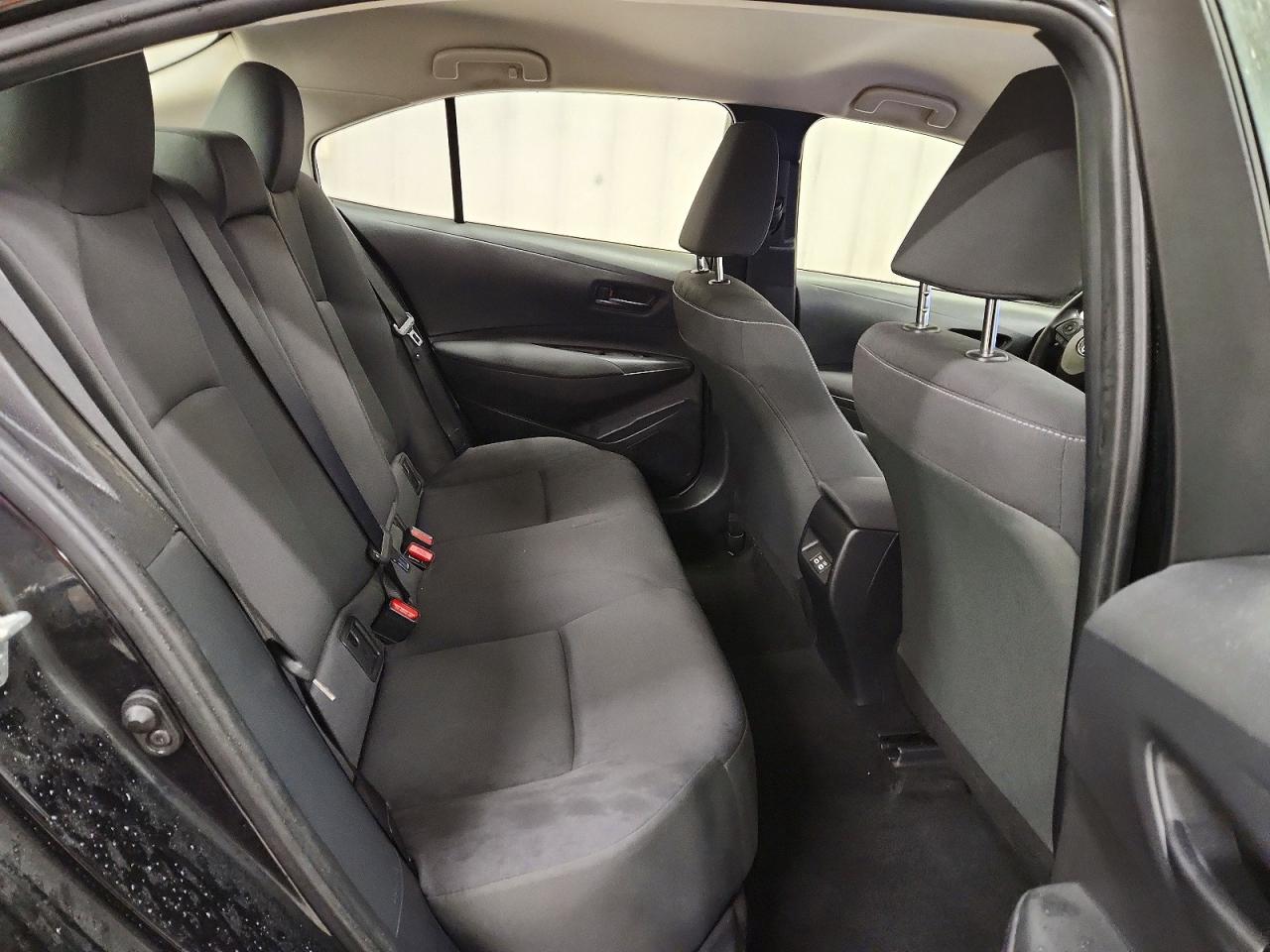 2023 TOYOTA COROLLA LE photo 10