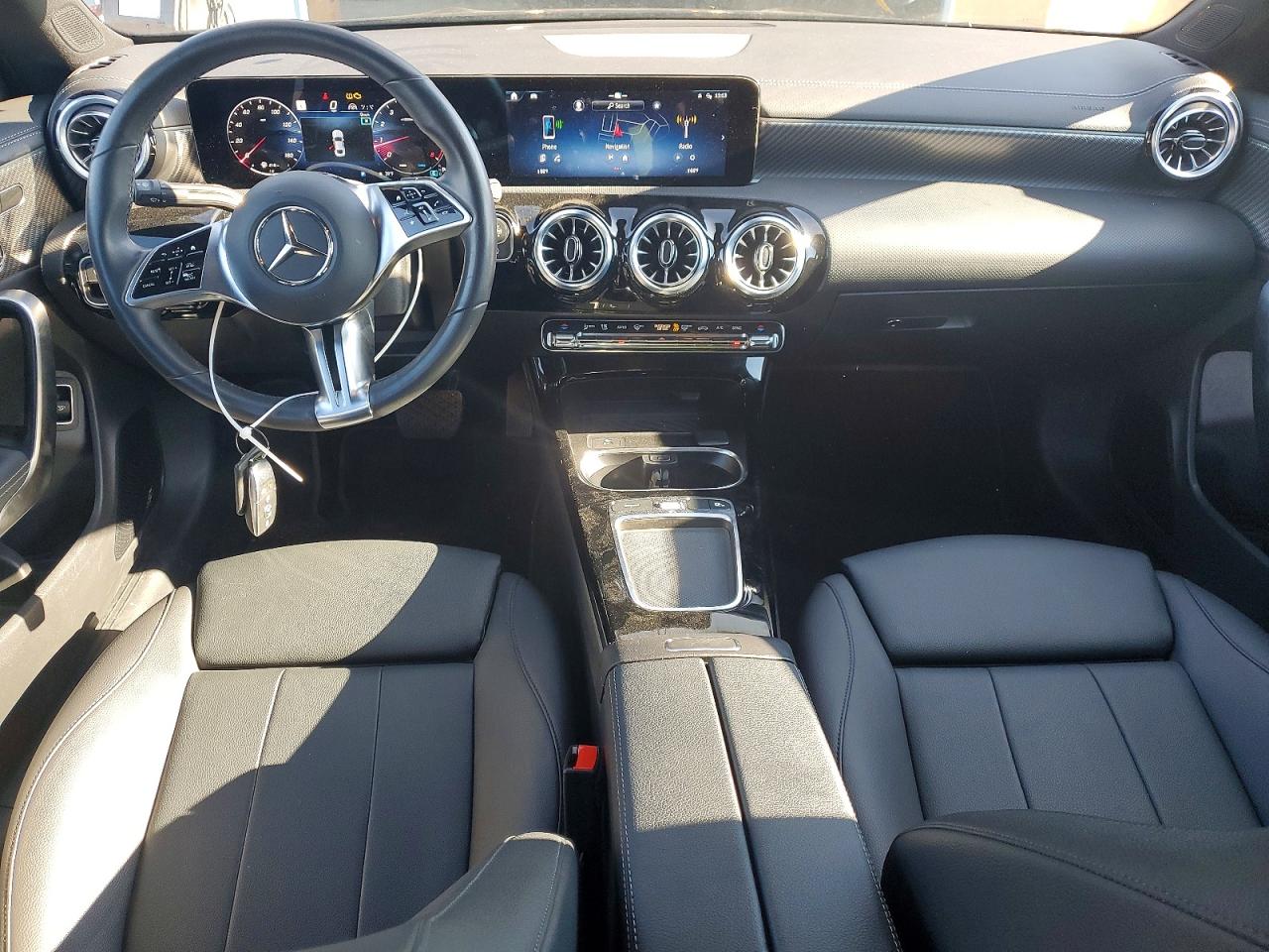 2025 MERCEDES-BENZ CLA 250 4MATIC photo 8