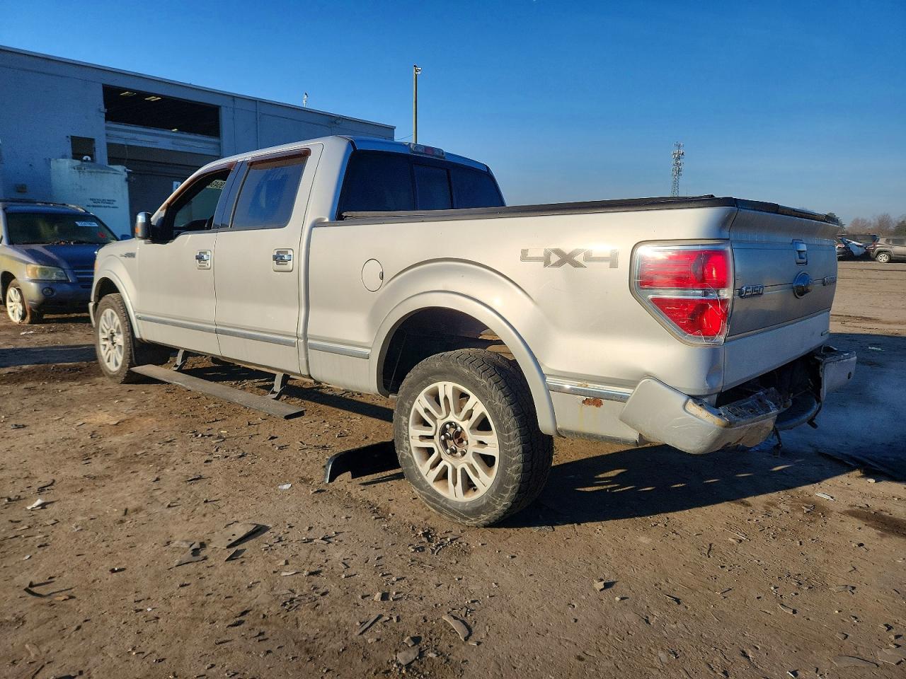 2011 FORD F150 SUPERCREW photo 2