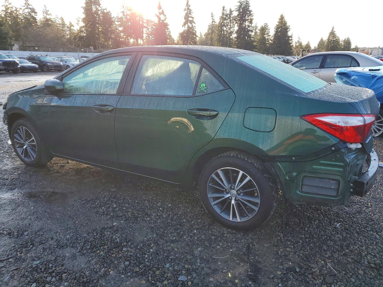 2016 TOYOTA COROLLA LE PLUS photo 2