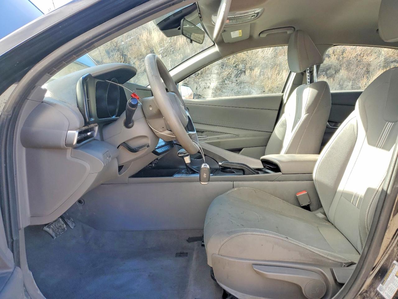 2023 HYUNDAI ELANTRA SEL photo 7