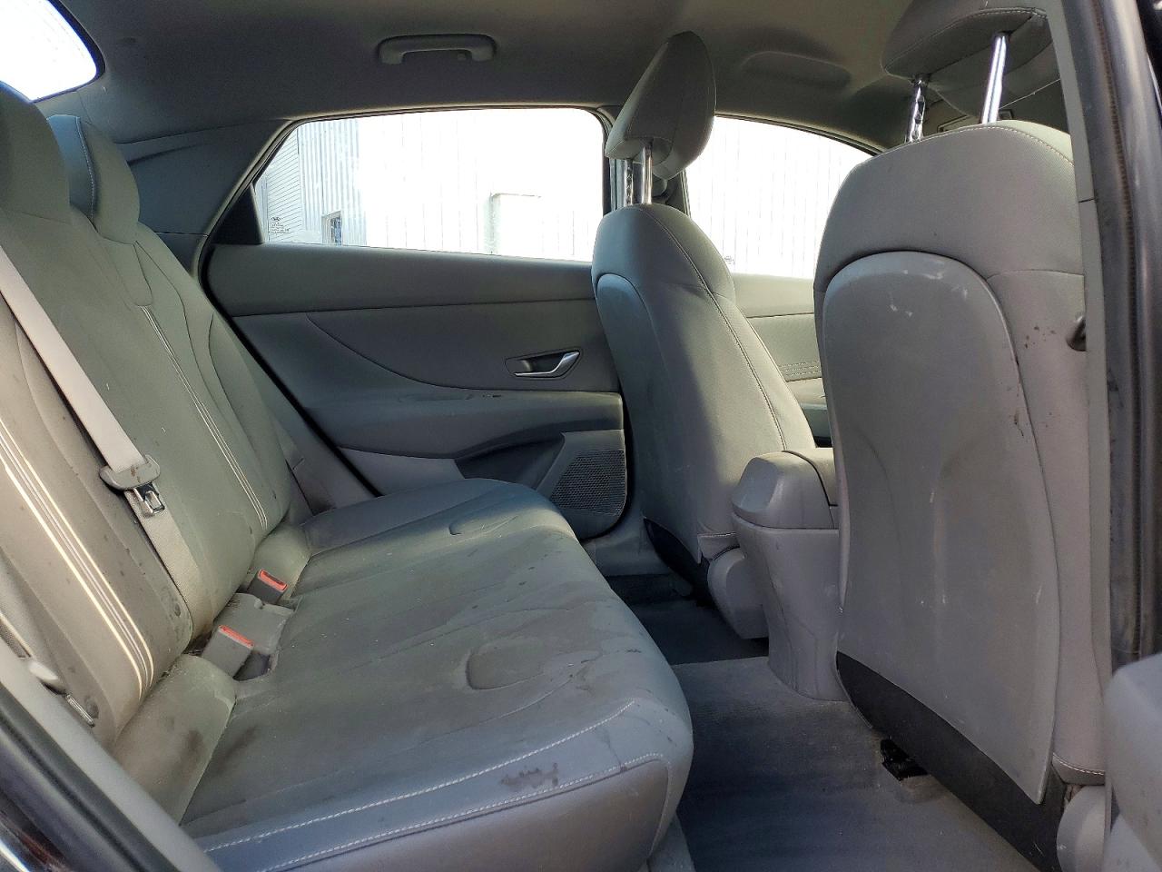 2023 HYUNDAI ELANTRA SEL photo 10